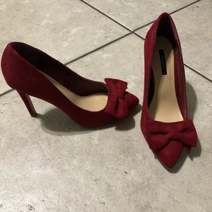 ❤️Forever 21 ❤️Red faux suede pumps